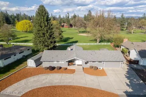 10792 N Magic Ct, Hayden, ID 83835