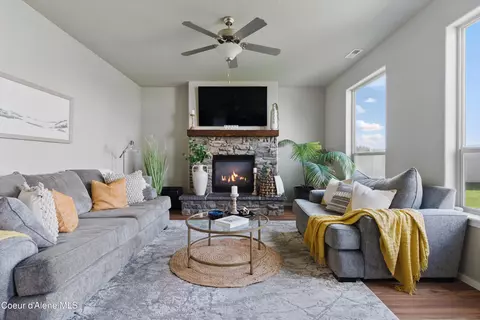 Living - 9362 N Prince William Loop, Hayden, ID 83835 photo 1 of 1