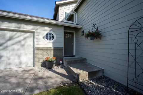 2307 N Rawhide Ridge Rd, Post Falls, ID 83854 photo 3
