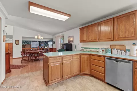 404 W 18th Ave, Post Falls, ID 83854 photo 8