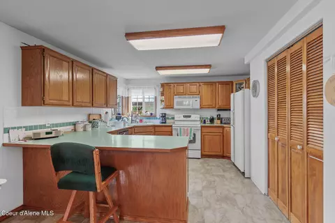 404 W 18th Ave, Post Falls, ID 83854 photo 6