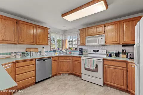 404 W 18th Ave, Post Falls, ID 83854 photo 7