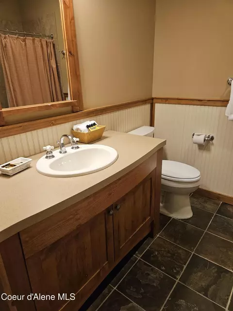 604 Bunker Ave #406, Kellogg, ID 83837 photo 3