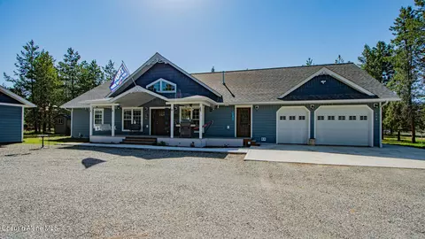 688 Champs Rd, Bonners Ferry, ID 83805