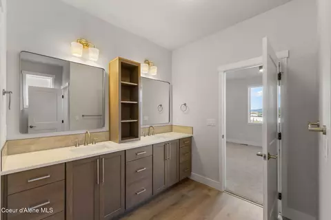 Bath - 3397 N Blaze Loop, Post Falls, ID 83854 photo 3 of 3