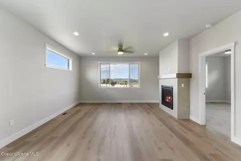 Living - 3397 N Blaze Loop, Post Falls, ID 83854 photo 3 of 5