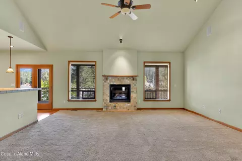 Living - 604 E Kokanee Dr, Post Falls, ID 83854 photo 1 of 2