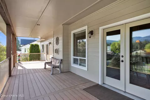 Exterior - 604 E Kokanee Dr, Post Falls, ID 83854 photo 4 of 10