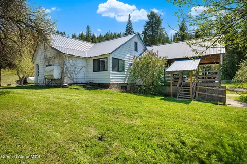 26005 S Upper Black Lake Rd, Saint Maries, ID 83861