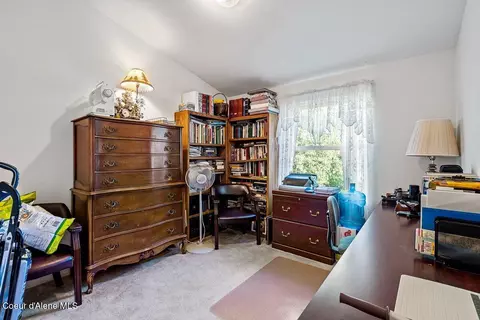 Bedroom - 6867 E Trinity Ln, Athol, ID 83801 photo 3 of 3