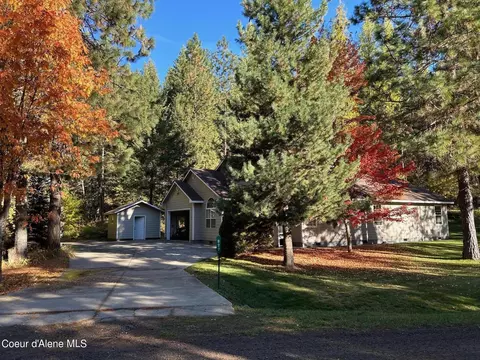 927 Bear Claw Rd, Clark Fork, ID 83811 photo 1