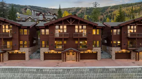 Exterior - 42 Olaf Ct, Sandpoint, ID 83864 photo 2 of 6