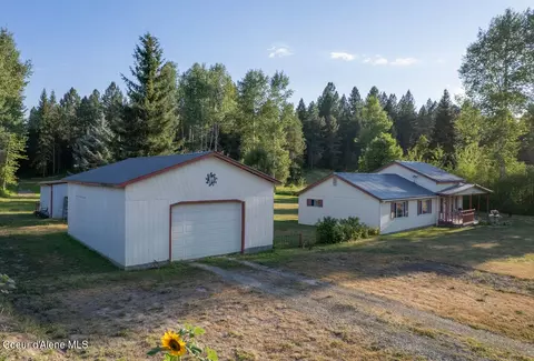 Exterior - 108 Sandy Ridge Rd, Naples, ID 83847 photo 1 of 12