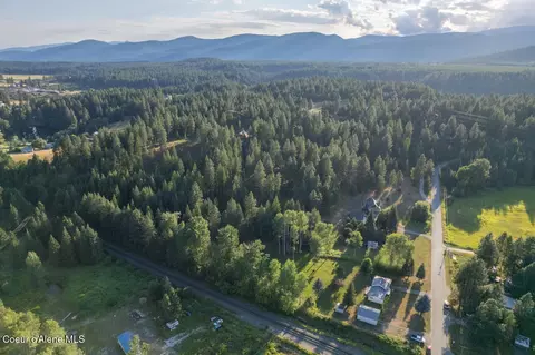 View/Area - 108 Sandy Ridge Rd, Naples, ID 83847 photo 1 of 2