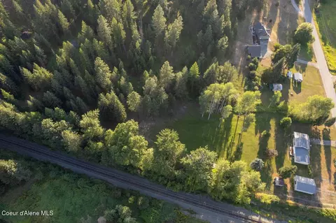 View/Area - 108 Sandy Ridge Rd, Naples, ID 83847 photo 2 of 2