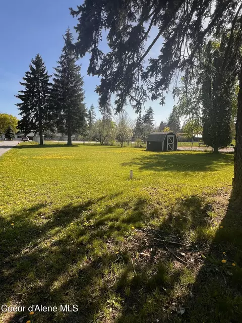 923 Forest Ave, Sandpoint, ID 83864