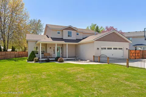 460 E Cloverleaf Dr, Hayden, ID 83835 photo 2