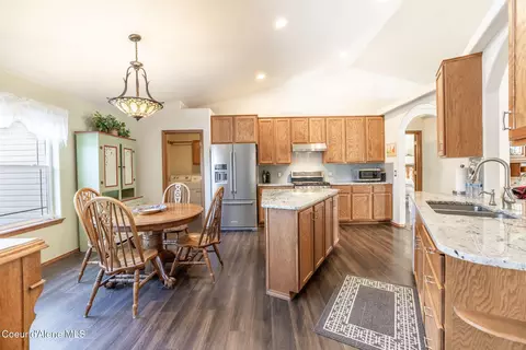 Kitchen - 1275 E Stoneybrook Loop, Post Falls, ID 83854 photo 3 of 3
