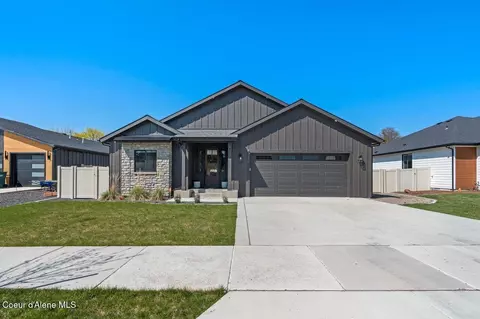 1414 Ezra Ave, Hayden, ID 83835