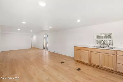 8603 N Hayden Pines Way, Hayden, ID 83835