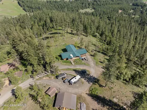 8210 W Clemetson Rd, Coeur D'alene, ID 83814