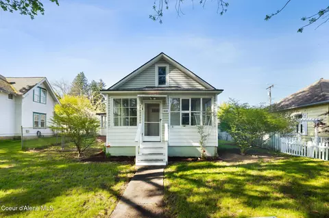 1019 E Lakeside Ave, Coeur D'alene, ID 83815