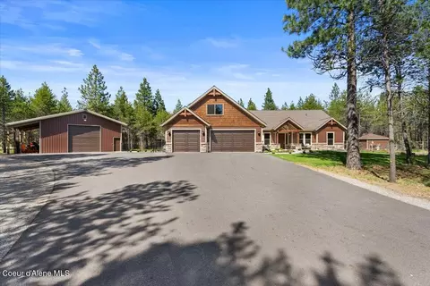 145 W Luxor Ct, Rathdrum, ID 83858