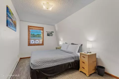 Bedroom - 17008 E Jds E Dock, Bayview, ID 83803 photo 2 of 3