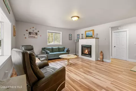 Living - 346 Brookfield Rd, Sandpoint, ID 83864 photo 2 of 2
