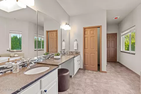 Bath - 4848 E Inverness Dr, Post Falls, ID 83854 photo 1 of 5