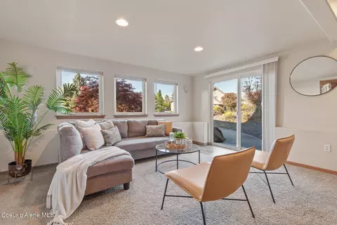 Living - 4848 E Inverness Dr, Post Falls, ID 83854 photo 6 of 6