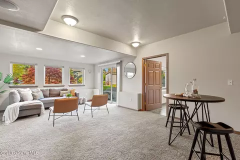 Living - 4848 E Inverness Dr, Post Falls, ID 83854 photo 5 of 6