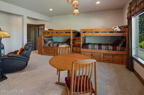 Bedroom - 2576 E Parker Ave, Harrison, ID 83833 photo 6 of 8