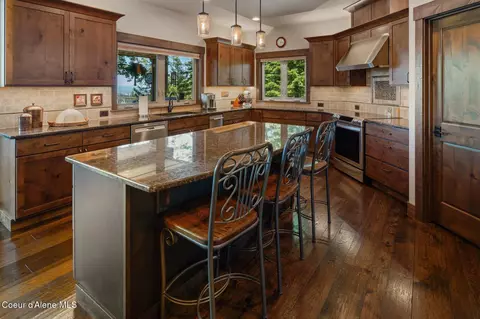 Kitchen - 2576 E Parker Ave, Harrison, ID 83833 photo 1 of 4