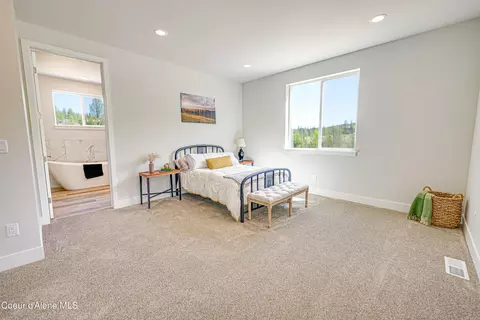 Bedroom - 204 Silver Saddle Ct, Pinehurst, ID 83850 photo 1 of 3