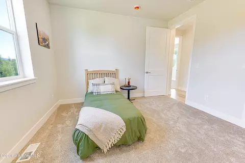 Bedroom - 204 Silver Saddle Ct, Pinehurst, ID 83850 photo 3 of 3