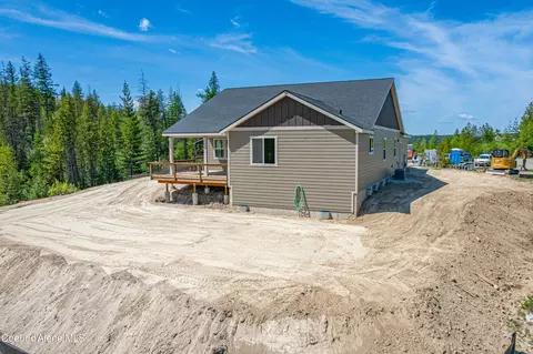 Exterior - 204 Silver Saddle Ct, Pinehurst, ID 83850 photo 2 of 6
