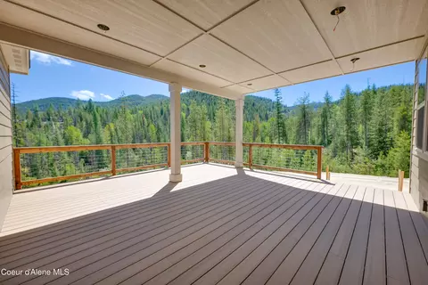 Exterior - 204 Silver Saddle Ct, Pinehurst, ID 83850 photo 3 of 6