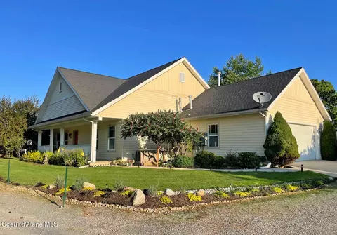 1306 Vineyard Dr, Sandpoint, ID 83864