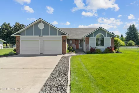 7616 N Valley Rd, Dalton Gardens, ID 83815