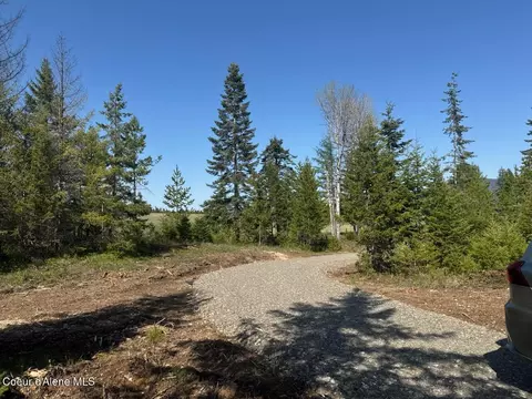 1598 Spades Rd, Sagle, ID 83860