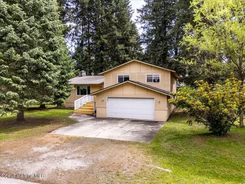 11810 N Peridot Dr, Hayden, ID 83835