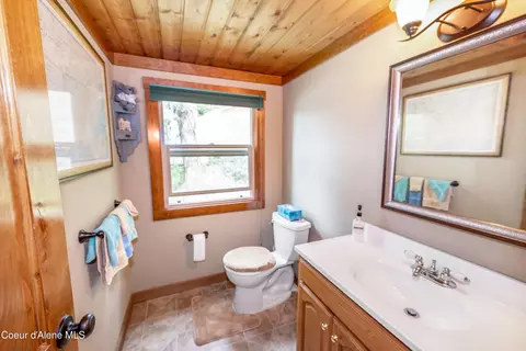 Bath - 108 Cutthroat Rd, Coolin, ID 83821 photo 1 of 2