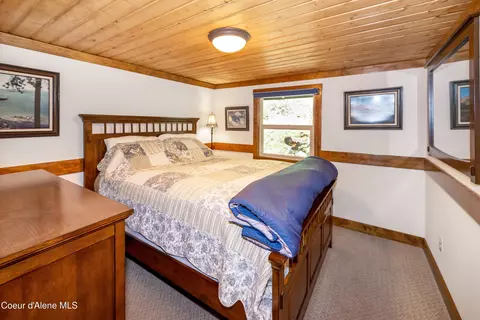 Bedroom - 108 Cutthroat Rd, Coolin, ID 83821 photo 3 of 7