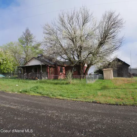 10 3rd St, Fernwood, ID 83830