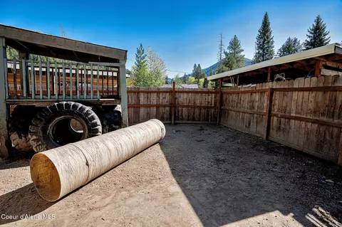 Exterior - 1075 Burke Rd, Wallace, ID 83873 photo 10 of 13