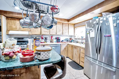 Kitchen - 1075 Burke Rd, Wallace, ID 83873 photo 1 of 3
