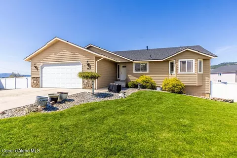 4411 N Campbell Rd, Otis Orchards, WA 99027