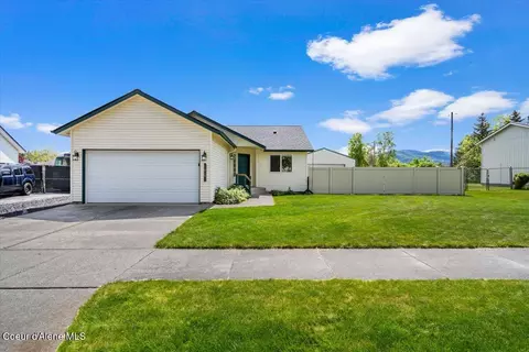 1045 N Townsend Loop, Post Falls, ID 83854 photo 3