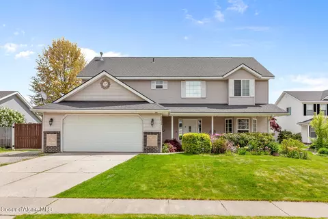 8826 N Torrey Ln, Hayden, ID 83835